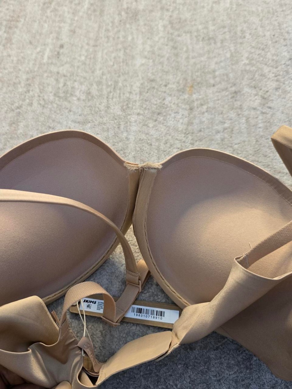 SKIMS Ultimate Push-Up Balconette Bra 34DD - Picture 3 of 4